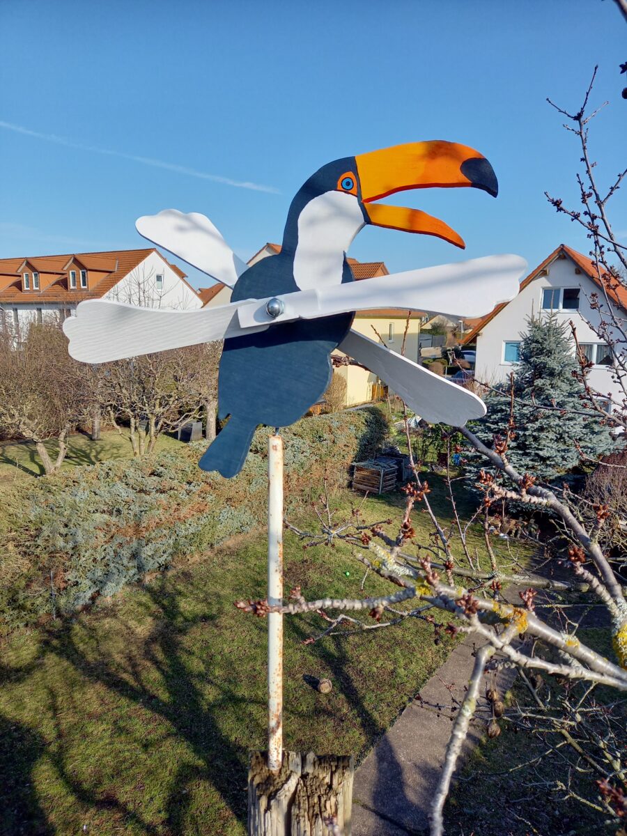 Windspiel Toucan, handgefertigt, handbemalt